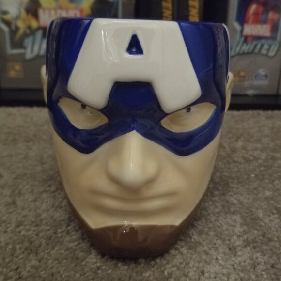 Marvel Collection 3D Ceramic Mug, Captain America (Factory Defect) - Picture 2 of 9